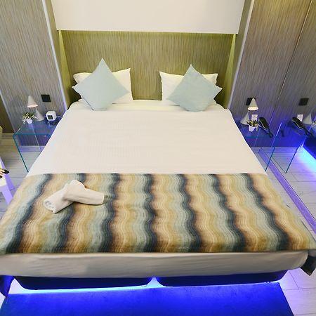 Tempo Hotel 4Levent Istanbul Bagian luar foto