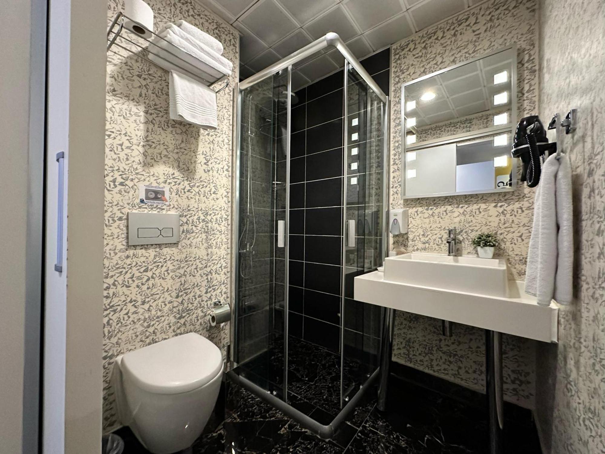Tempo Hotel 4Levent Istanbul Bagian luar foto