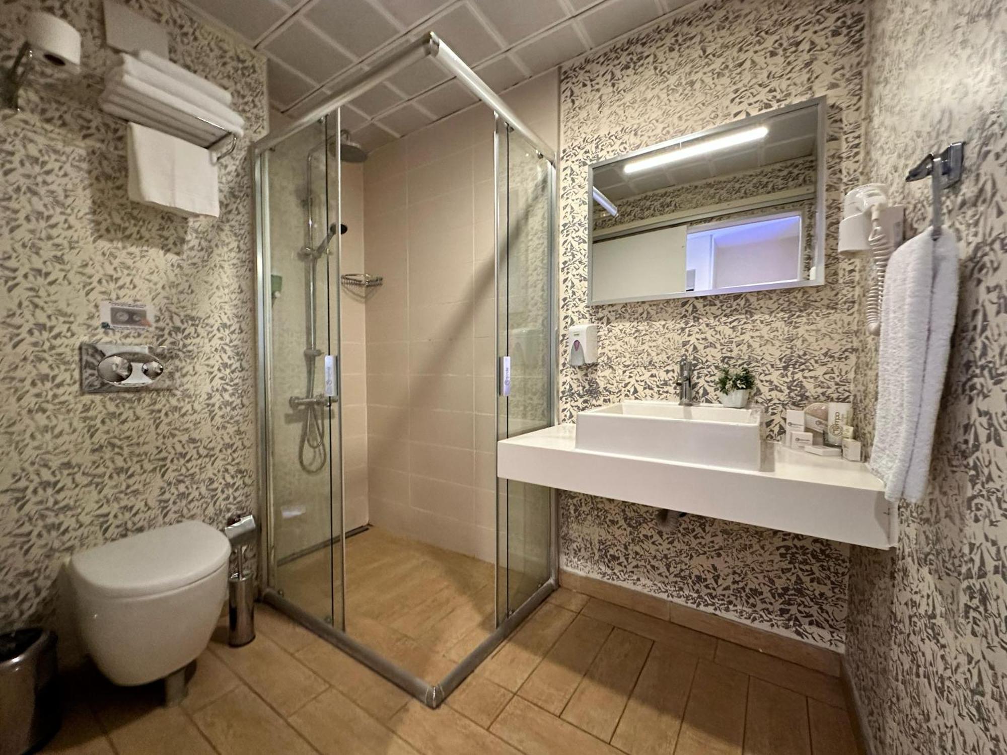 Tempo Hotel 4Levent Istanbul Bagian luar foto