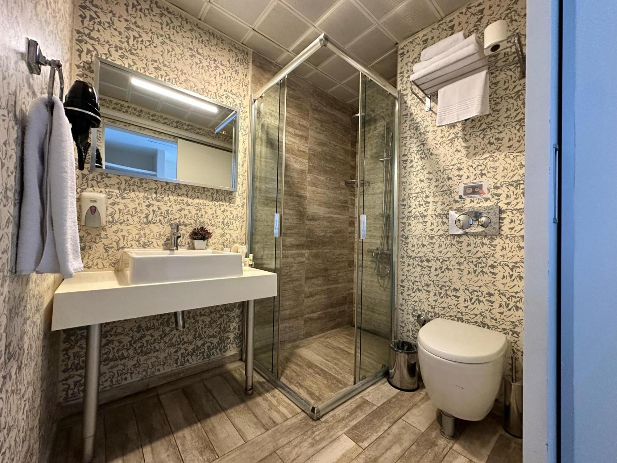 Tempo Hotel 4Levent Istanbul Bagian luar foto