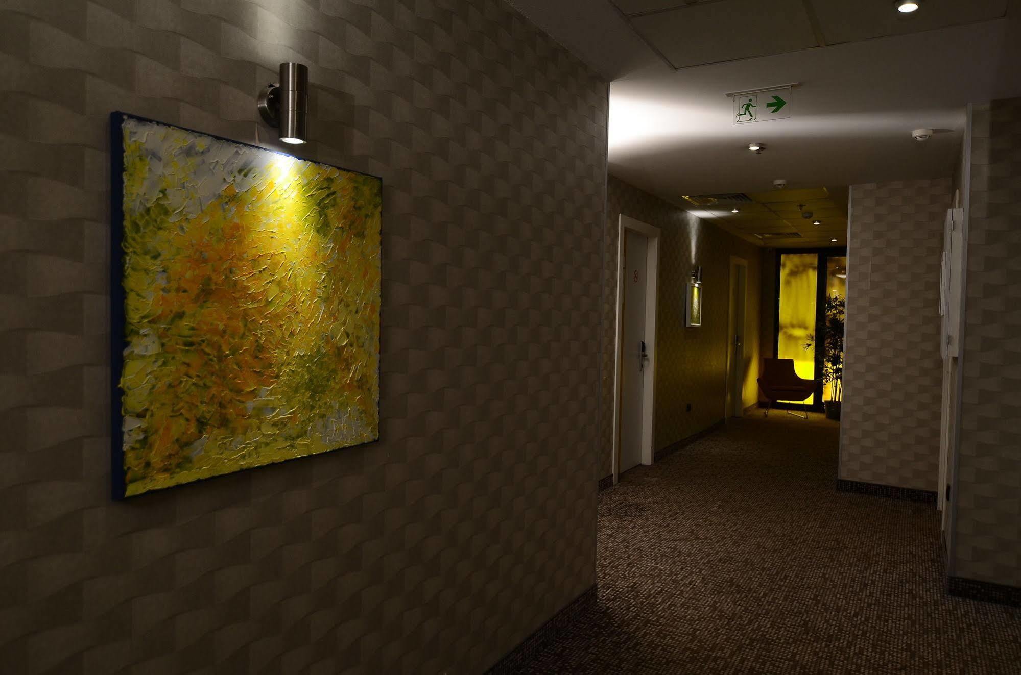 Tempo Hotel 4Levent Istanbul Bagian luar foto